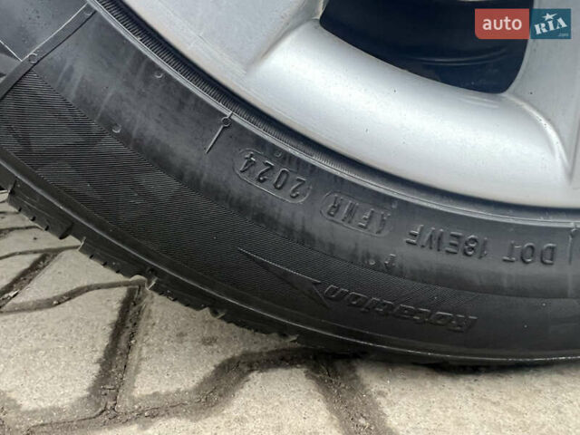 Черный Мерседес С Класс, объемом двигателя 3 л и пробегом 300 тыс. км за 14200 $, фото 21 на Automoto.ua