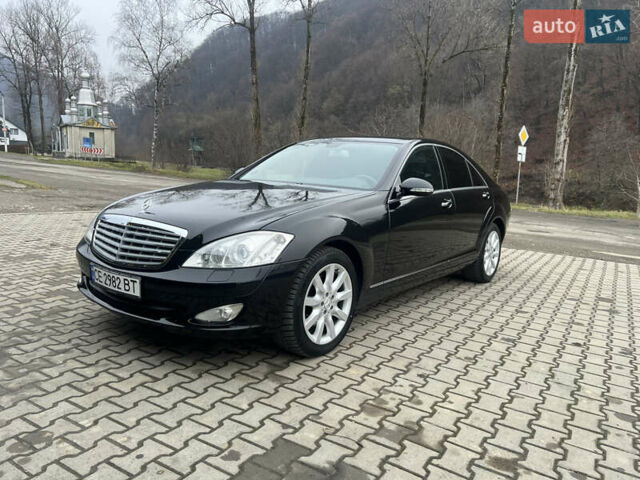 Черный Мерседес С Класс, объемом двигателя 3 л и пробегом 300 тыс. км за 14200 $, фото 2 на Automoto.ua