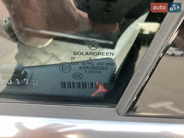 Черный Мерседес С Класс, объемом двигателя 3 л и пробегом 304 тыс. км за 13500 $, фото 19 на Automoto.ua