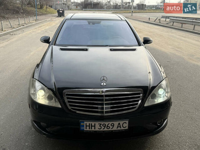 Черный Мерседес С Класс, объемом двигателя 5.46 л и пробегом 222 тыс. км за 8999 $, фото 8 на Automoto.ua