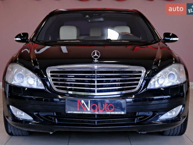 Чорний Мерседес С Клас, об'ємом двигуна 4.7 л та пробігом 218 тис. км за 8900 $, фото 2 на Automoto.ua