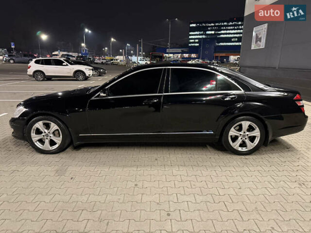 Черный Мерседес С Класс, объемом двигателя 5.5 л и пробегом 176 тыс. км за 8499 $, фото 10 на Automoto.ua