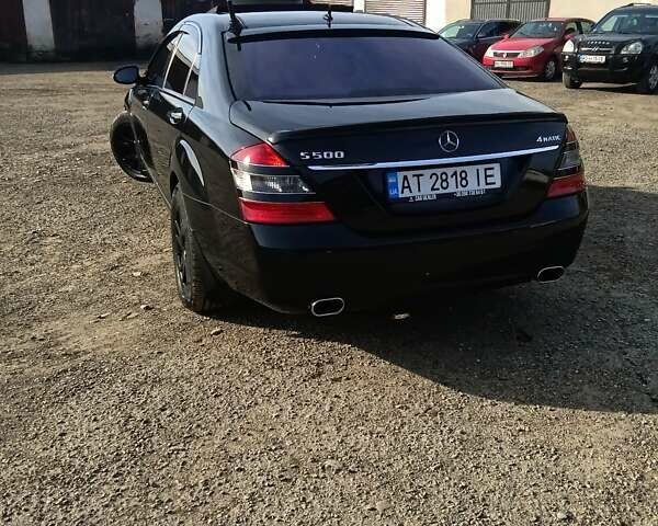 Черный Мерседес С Класс, объемом двигателя 5.5 л и пробегом 204 тыс. км за 12650 $, фото 3 на Automoto.ua