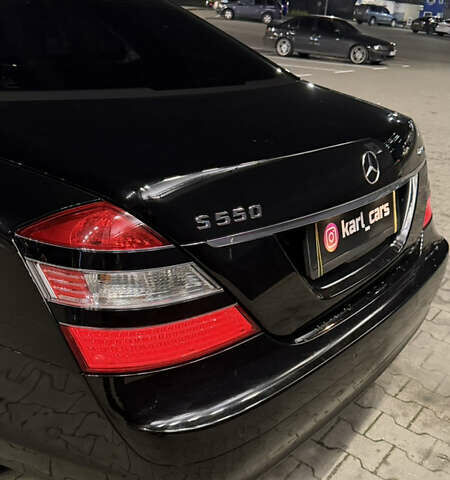 Черный Мерседес С Класс, объемом двигателя 5.5 л и пробегом 176 тыс. км за 8499 $, фото 61 на Automoto.ua