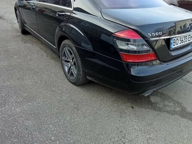 Черный Мерседес С Класс, объемом двигателя 5.5 л и пробегом 236 тыс. км за 11000 $, фото 4 на Automoto.ua