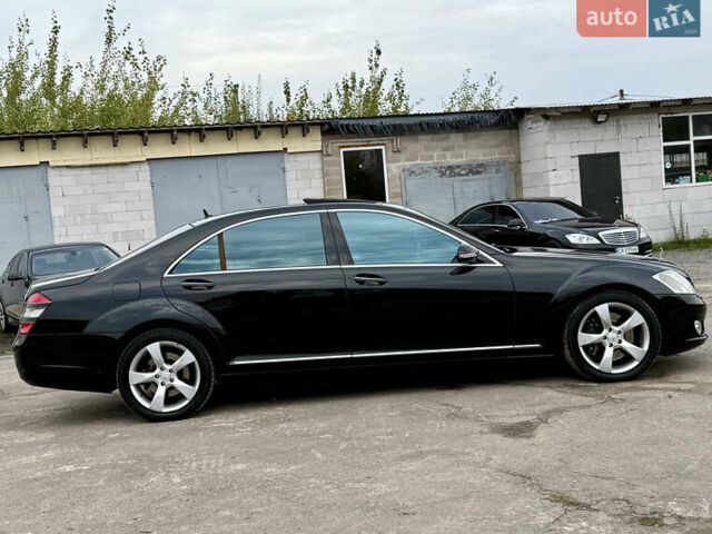 Мерседес С Класс 2007 в Ровно на Automoto.ua Черный Мерседес С Класс, объемом двигателя 5.5 л и пробегом 323 тыс. км за 8999 $, фото 29 на Automoto.ua