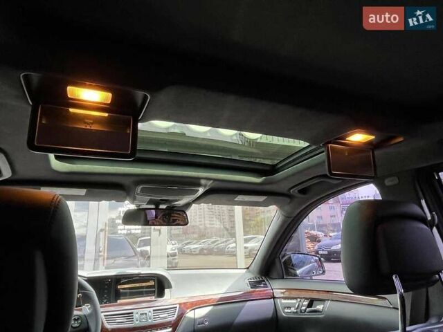 Черный Мерседес С Класс, объемом двигателя 6.21 л и пробегом 150 тыс. км за 16990 $, фото 18 на Automoto.ua