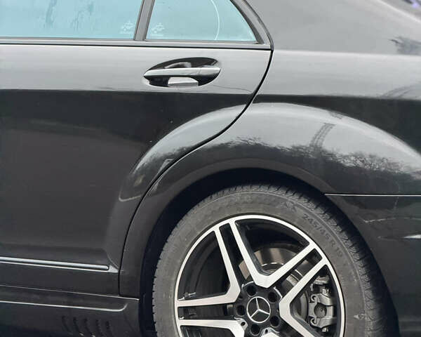 Чорний Мерседес С Клас, об'ємом двигуна 5.46 л та пробігом 160 тис. км за 9990 $, фото 16 на Automoto.ua