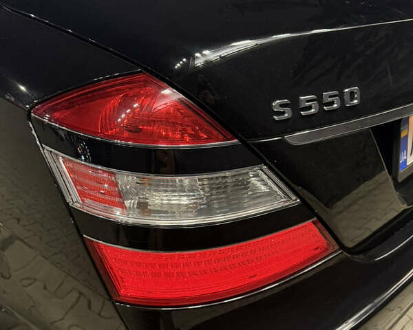 Черный Мерседес С Класс, объемом двигателя 5.5 л и пробегом 176 тыс. км за 8499 $, фото 25 на Automoto.ua