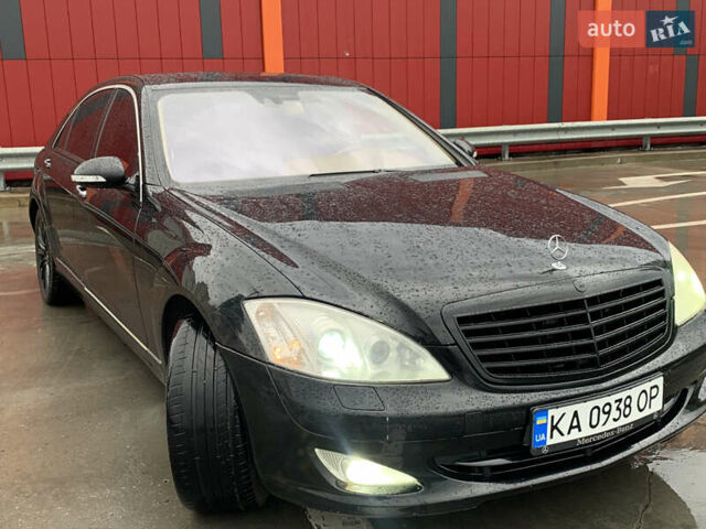Мерседес С Класс 2007 в Киеве на Automoto.ua Черный Мерседес С Класс, объемом двигателя 5.5 л и пробегом 250 тыс. км за 7750 $, фото 1 на Automoto.ua