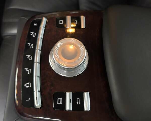 Черный Мерседес С Класс, объемом двигателя 5.46 л и пробегом 322 тыс. км за 15000 $, фото 19 на Automoto.ua