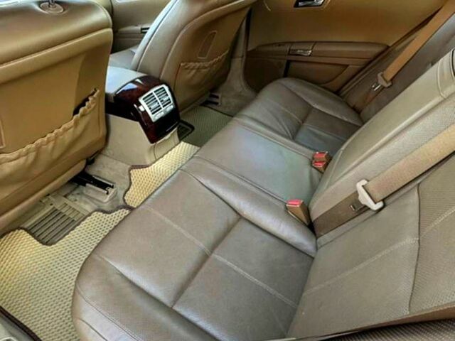 Черный Мерседес С Класс, объемом двигателя 3 л и пробегом 300 тыс. км за 10200 $, фото 12 на Automoto.ua