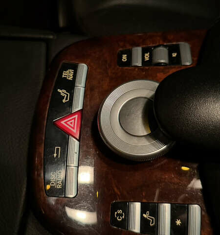 Черный Мерседес С Класс, объемом двигателя 5.5 л и пробегом 176 тыс. км за 8499 $, фото 41 на Automoto.ua