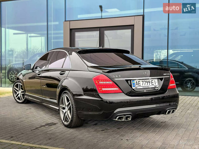 Черный Мерседес С Класс, объемом двигателя 6.3 л и пробегом 91 тыс. км за 25000 $, фото 2 на Automoto.ua