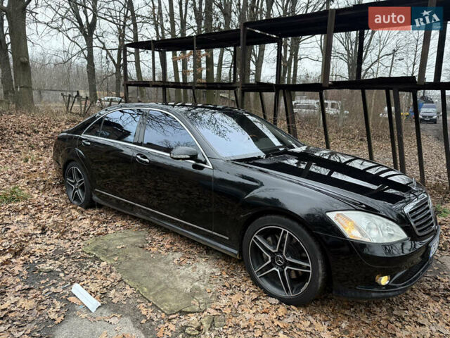 Чорний Мерседес С Клас, об'ємом двигуна 5.46 л та пробігом 560 тис. км за 7650 $, фото 31 на Automoto.ua