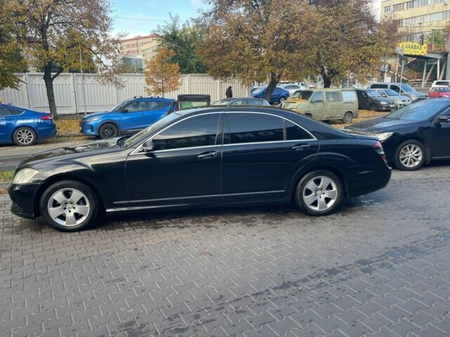 Чорний Мерседес С Клас, об'ємом двигуна 3.5 л та пробігом 340 тис. км за 8450 $, фото 3 на Automoto.ua