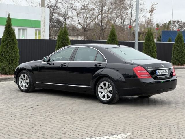 Черный Мерседес С Класс, объемом двигателя 3.5 л и пробегом 217 тыс. км за 10300 $, фото 6 на Automoto.ua