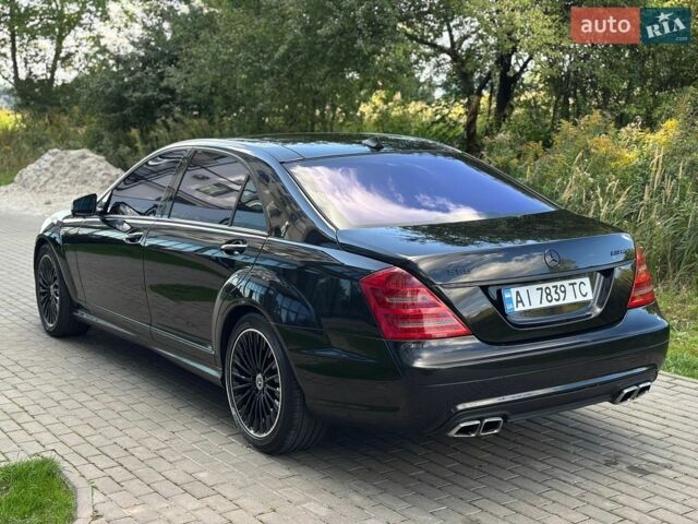 Черный Мерседес С Класс, объемом двигателя 5.5 л и пробегом 265 тыс. км за 8800 $, фото 3 на Automoto.ua