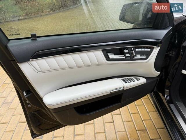 Черный Мерседес С Класс, объемом двигателя 6.2 л и пробегом 125 тыс. км за 18500 $, фото 41 на Automoto.ua