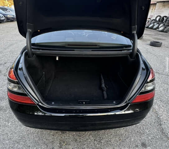 Черный Мерседес С Класс, объемом двигателя 2.99 л и пробегом 300 тыс. км за 10500 $, фото 6 на Automoto.ua