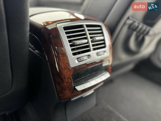 Черный Мерседес С Класс, объемом двигателя 3.5 л и пробегом 217 тыс. км за 10300 $, фото 36 на Automoto.ua