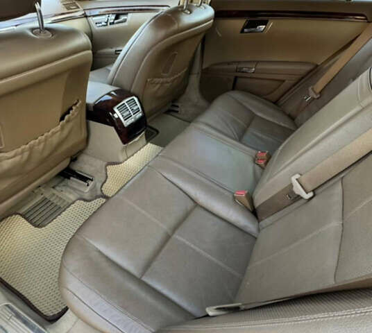 Черный Мерседес С Класс, объемом двигателя 2.99 л и пробегом 300 тыс. км за 10200 $, фото 17 на Automoto.ua