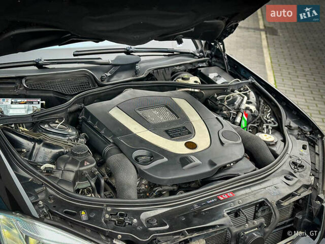 Черный Мерседес С Класс, объемом двигателя 6.3 л и пробегом 91 тыс. км за 25000 $, фото 6 на Automoto.ua