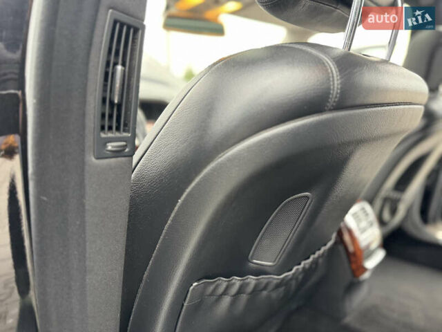 Черный Мерседес С Класс, объемом двигателя 3.5 л и пробегом 217 тыс. км за 10300 $, фото 60 на Automoto.ua