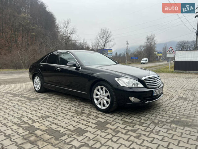Черный Мерседес С Класс, объемом двигателя 3 л и пробегом 300 тыс. км за 14200 $, фото 1 на Automoto.ua