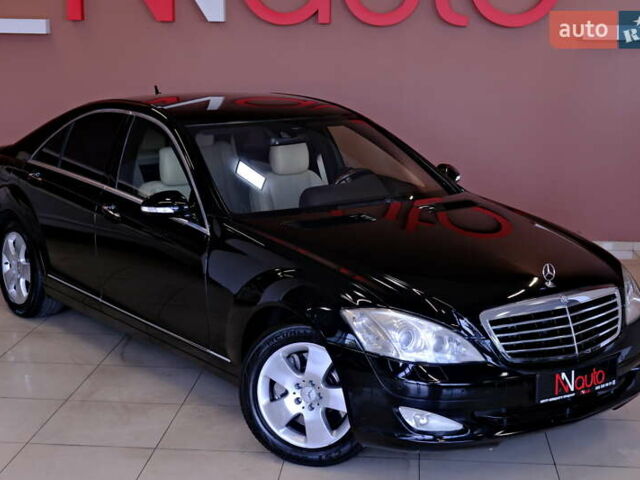 Чорний Мерседес С Клас, об'ємом двигуна 4.7 л та пробігом 218 тис. км за 8900 $, фото 7 на Automoto.ua