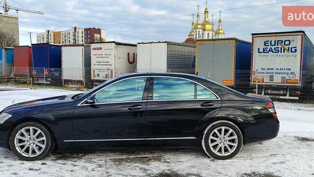 Черный Мерседес С Класс, объемом двигателя 5.46 л и пробегом 29 тыс. км за 38000 $, фото 8 на Automoto.ua