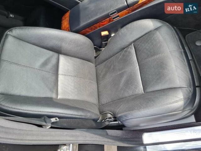 Чорний Мерседес С Клас, об'ємом двигуна 5.5 л та пробігом 203 тис. км за 11400 $, фото 3 на Automoto.ua