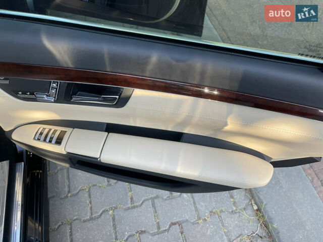 Чорний Мерседес С Клас, об'ємом двигуна 5.5 л та пробігом 157 тис. км за 15900 $, фото 12 на Automoto.ua