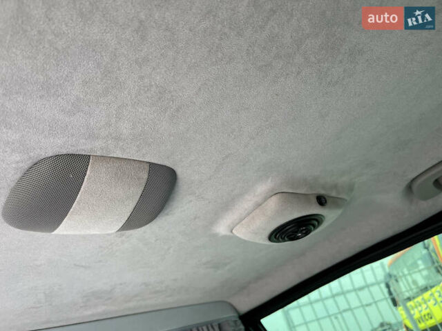 Черный Мерседес С Класс, объемом двигателя 5.5 л и пробегом 81 тыс. км за 33000 $, фото 31 на Automoto.ua