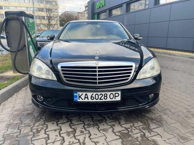 Чорний Мерседес С Клас, об'ємом двигуна 3.5 л та пробігом 340 тис. км за 8450 $, фото 5 на Automoto.ua