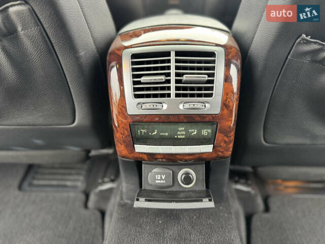 Черный Мерседес С Класс, объемом двигателя 3.5 л и пробегом 217 тыс. км за 10300 $, фото 72 на Automoto.ua