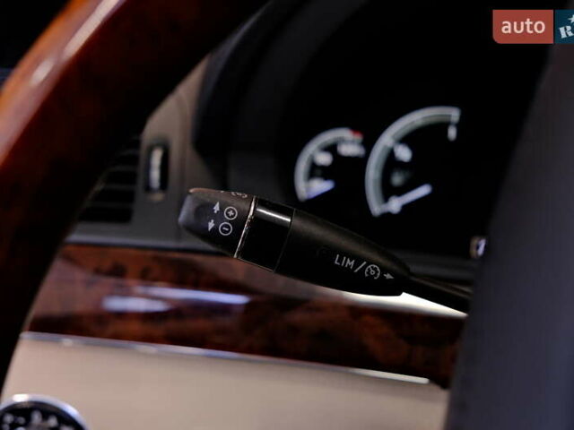 Чорний Мерседес С Клас, об'ємом двигуна 4.7 л та пробігом 218 тис. км за 8900 $, фото 34 на Automoto.ua