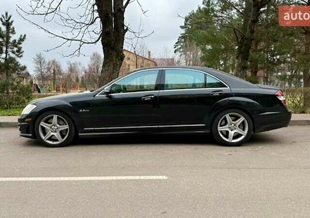 Черный Мерседес С Класс, объемом двигателя 6.21 л и пробегом 95 тыс. км за 27000 $, фото 1 на Automoto.ua