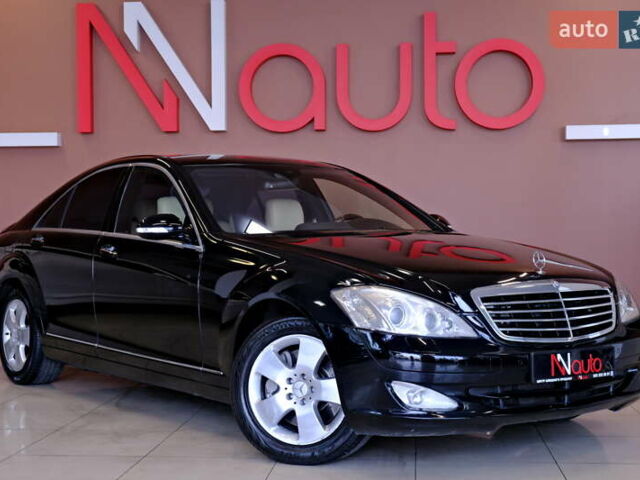 Чорний Мерседес С Клас, об'ємом двигуна 4.7 л та пробігом 218 тис. км за 8900 $, фото 8 на Automoto.ua