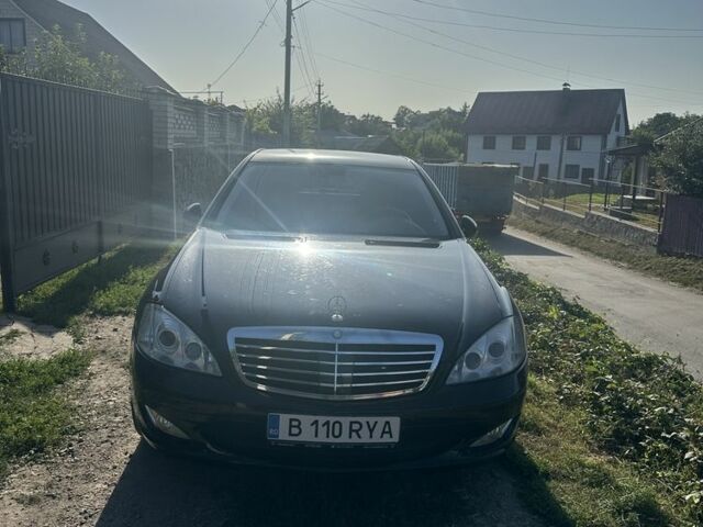 Чорний Мерседес С Клас, об'ємом двигуна 3 л та пробігом 170 тис. км за 6700 $, фото 1 на Automoto.ua