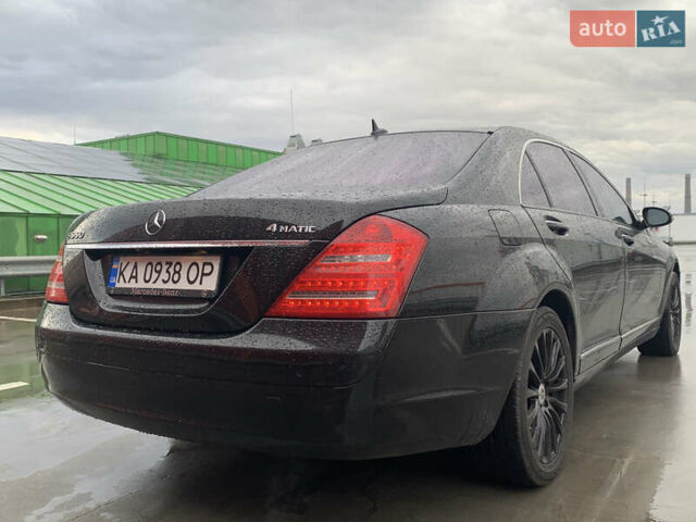 Мерседес С Класс 2007 в Киеве на Automoto.ua Черный Мерседес С Класс, объемом двигателя 5.5 л и пробегом 250 тыс. км за 7750 $, фото 8 на Automoto.ua