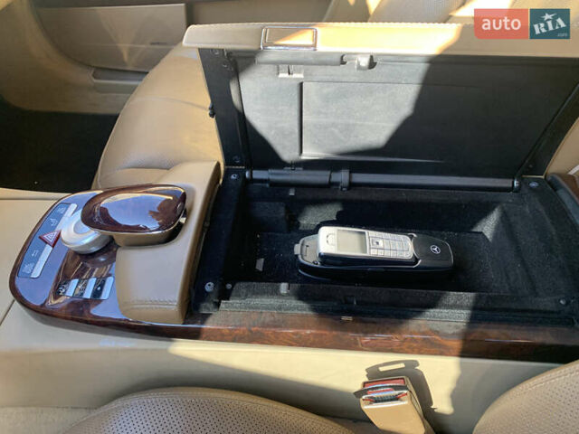 Чорний Мерседес С Клас, об'ємом двигуна 5.51 л та пробігом 28 тис. км за 29000 $, фото 19 на Automoto.ua