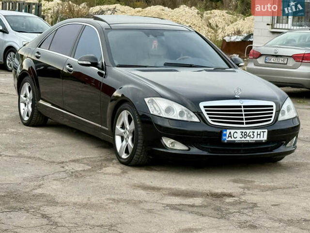 Мерседес С Класс 2007 в Ровно на Automoto.ua Черный Мерседес С Класс, объемом двигателя 5.5 л и пробегом 323 тыс. км за 8999 $, фото 8 на Automoto.ua