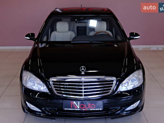 Чорний Мерседес С Клас, об'ємом двигуна 4.7 л та пробігом 218 тис. км за 8900 $, фото 1 на Automoto.ua