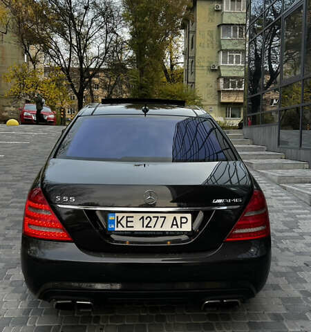 Черный Мерседес С Класс, объемом двигателя 5.5 л и пробегом 305 тыс. км за 14300 $, фото 3 на Automoto.ua