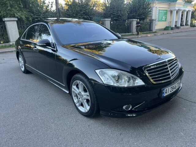 Чорний Мерседес С Клас, об'ємом двигуна 5.5 л та пробігом 500 тис. км за 7650 $, фото 1 на Automoto.ua