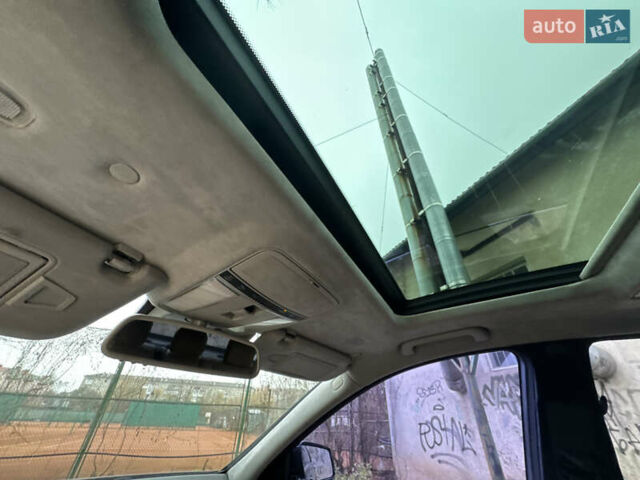 Чорний Мерседес С Клас, об'ємом двигуна 5.5 л та пробігом 288 тис. км за 10950 $, фото 33 на Automoto.ua