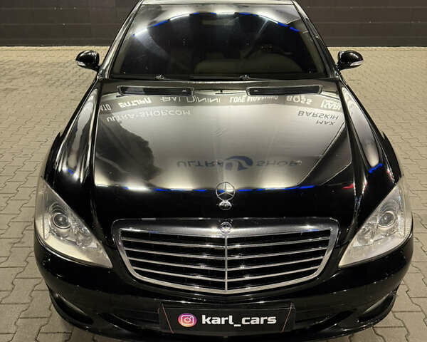 Черный Мерседес С Класс, объемом двигателя 5.5 л и пробегом 176 тыс. км за 8499 $, фото 68 на Automoto.ua