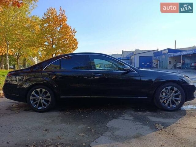 Мерседес С Класс 2007 в Львове на Automoto.ua Черный Мерседес С Класс, объемом двигателя 3.2 л и пробегом 320 тыс. км за 15000 $, фото 1 на Automoto.ua