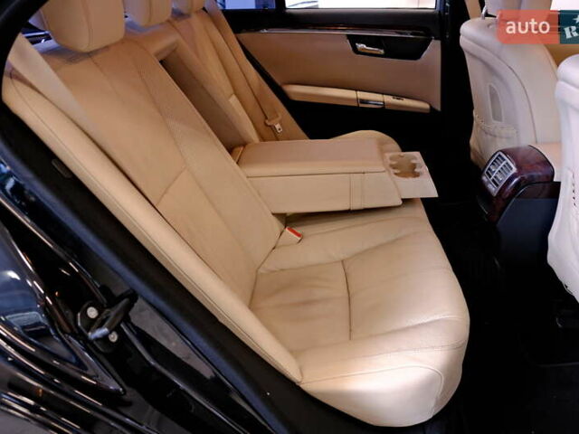 Чорний Мерседес С Клас, об'ємом двигуна 4.7 л та пробігом 218 тис. км за 8900 $, фото 48 на Automoto.ua